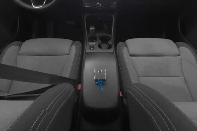 Volvo XC40 (2023) thumbnail 12