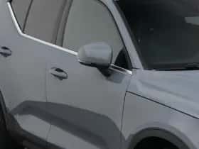 Volvo XC40 (2023) thumbnail 23