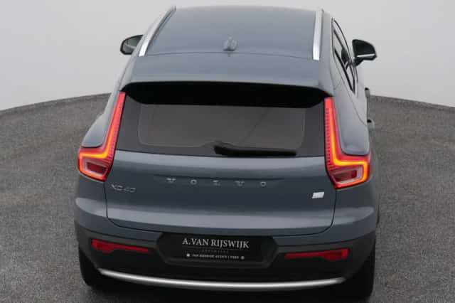 Volvo XC40 (2023) thumbnail 28