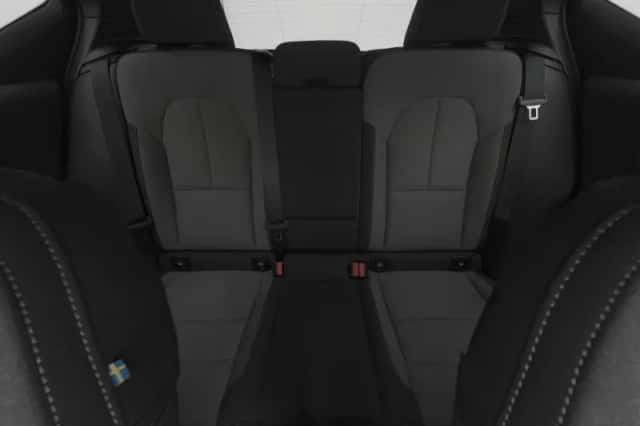 Volvo XC40 (2023) thumbnail 4