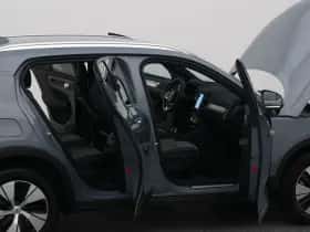 Volvo XC40 (2023) thumbnail 34