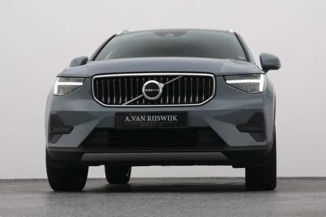 Volvo XC40 (2023) thumbnail 35