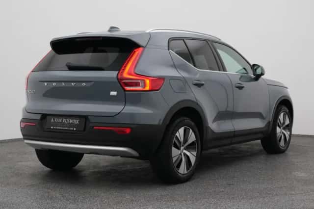 Volvo XC40 (2023) thumbnail 6
