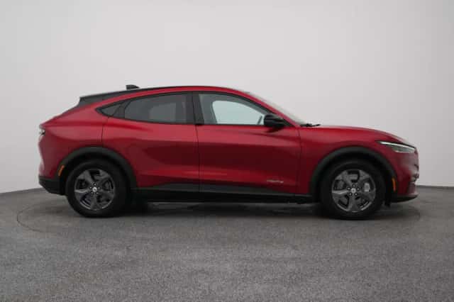 Ford Mustang (2023) thumbnail 15