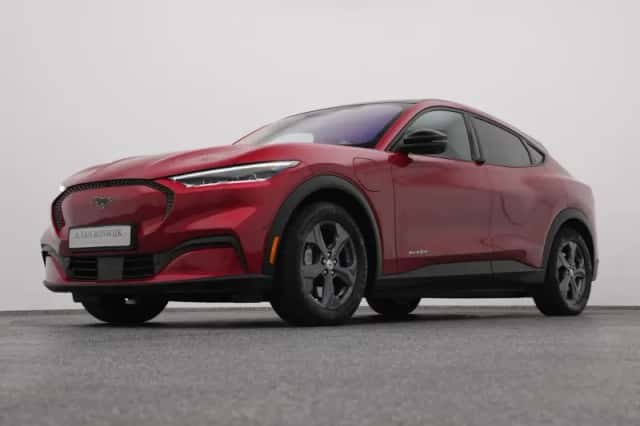 Ford Mustang (2023) thumbnail 16