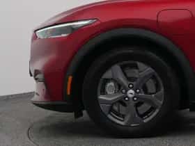Ford Mustang (2023) thumbnail 22