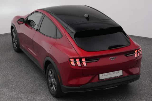 Ford Mustang (2023) thumbnail 26