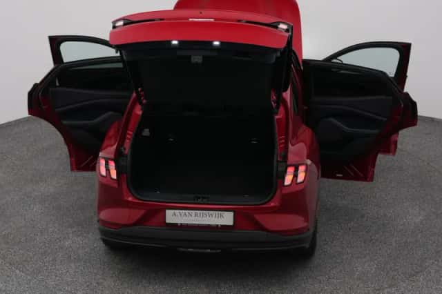 Ford Mustang (2023) thumbnail 30