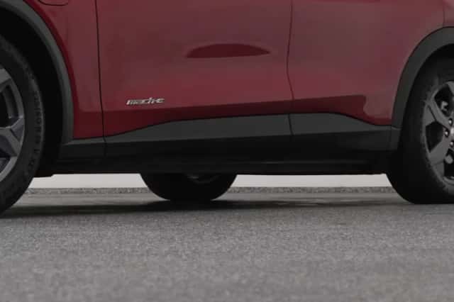 Ford Mustang (2023) thumbnail 38