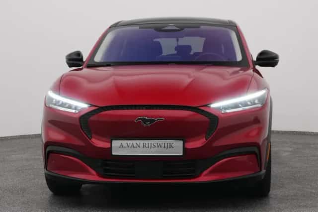 Ford Mustang (2023) thumbnail 10