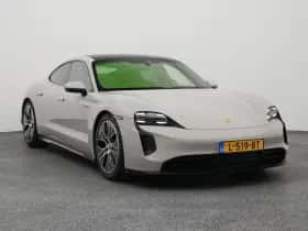 Porsche Taycan (2021) thumbnail 2