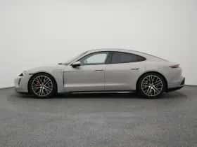Porsche Taycan (2021) thumbnail 17