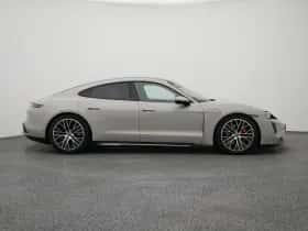 Porsche Taycan (2021) thumbnail 18