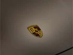 Porsche Taycan (2021) thumbnail 3
