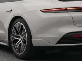 Porsche Taycan (2021) thumbnail 23