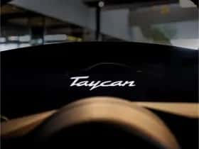 Porsche Taycan (2021) thumbnail 30