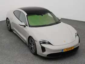 Porsche Taycan (2021) thumbnail 33