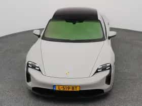 Porsche Taycan (2021) thumbnail 35