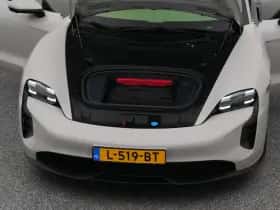 Porsche Taycan (2021) thumbnail 40