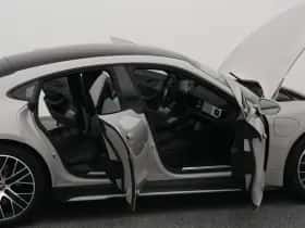 Porsche Taycan (2021) thumbnail 43