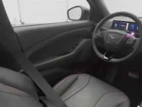 Ford Mustang (2024) thumbnail 12