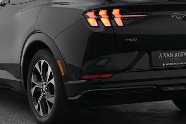 Ford Mustang (2024) thumbnail 19