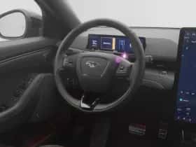 Ford Mustang (2024) thumbnail 8