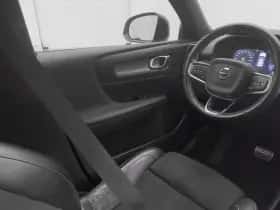 Volvo XC40 (2021) thumbnail 11