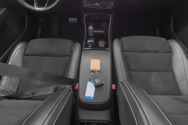 Volvo XC40 (2021) thumbnail 12