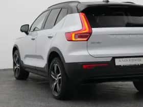Volvo XC40 (2021) thumbnail 18
