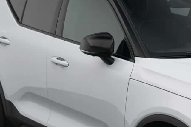 Volvo XC40 (2021) thumbnail 23