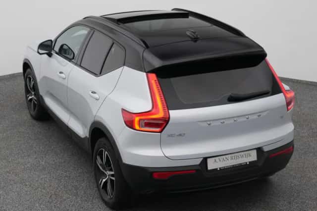 Volvo XC40 (2021) thumbnail 25