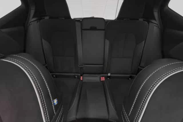 Volvo XC40 (2021) thumbnail 4
