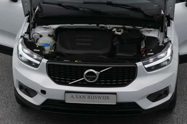 Volvo XC40 (2021) thumbnail 31