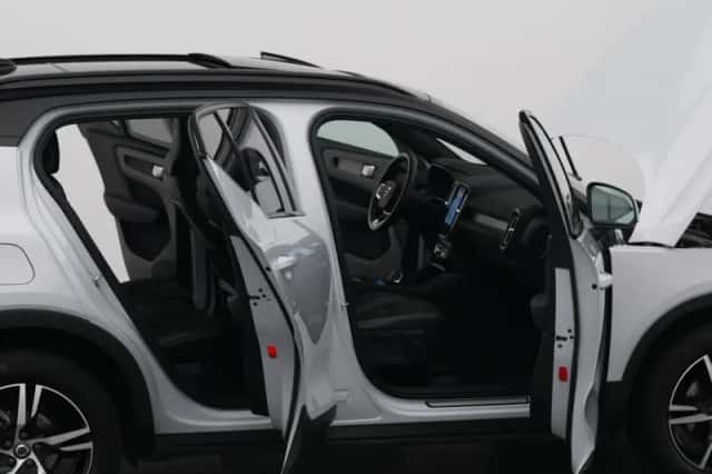 Volvo XC40 (2021) thumbnail 34