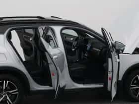 Volvo XC40 (2021) thumbnail 34