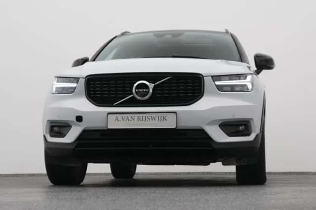 Volvo XC40 (2021) thumbnail 35