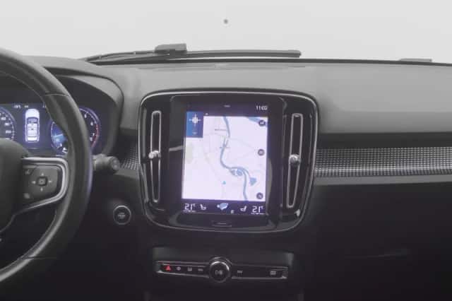 Volvo XC40 (2021) thumbnail 8
