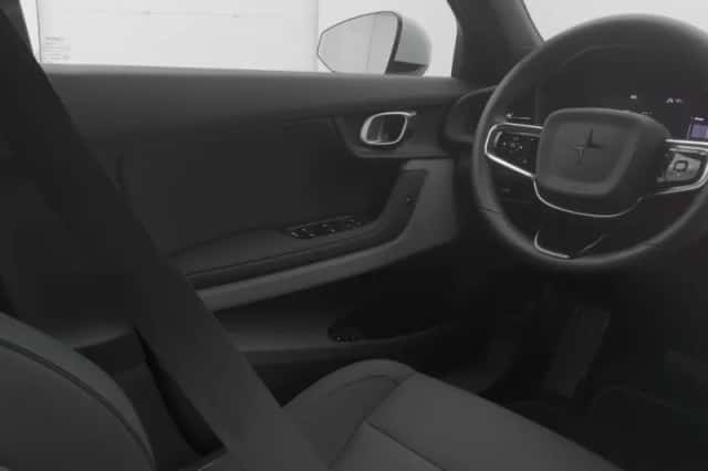 Polestar 2 (2023) thumbnail 11