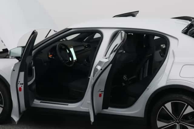Polestar 2 (2023) thumbnail 33