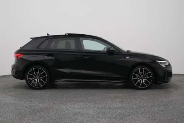 Audi A3 (2022) thumbnail 14
