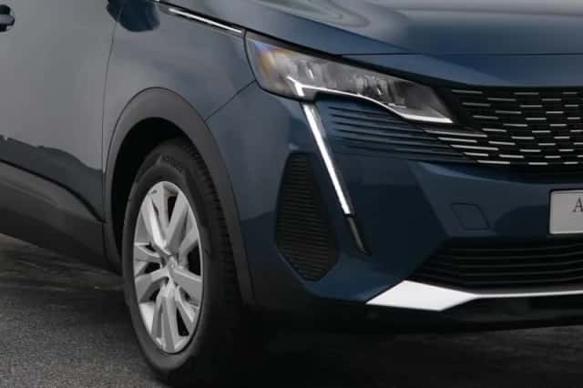 Peugeot 5008 (2022) thumbnail 17
