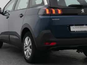 Peugeot 5008 (2022) thumbnail 18
