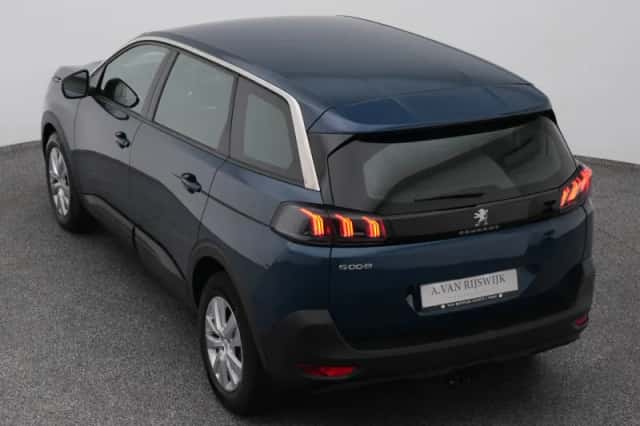 Peugeot 5008 (2022) thumbnail 25