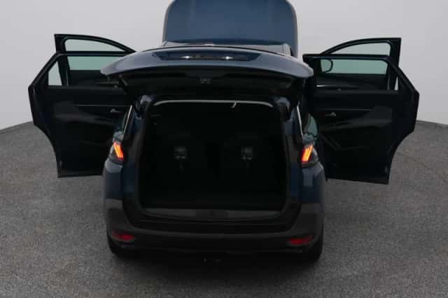 Peugeot 5008 (2022) thumbnail 29
