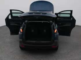 Peugeot 5008 (2022) thumbnail 29
