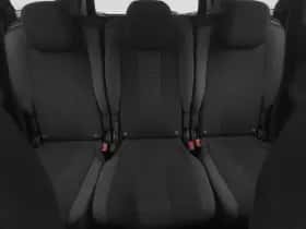 Peugeot 5008 (2022) thumbnail 4