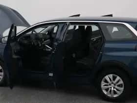 Peugeot 5008 (2022) thumbnail 33
