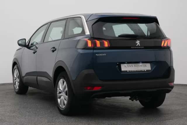 Peugeot 5008 (2022) thumbnail 5