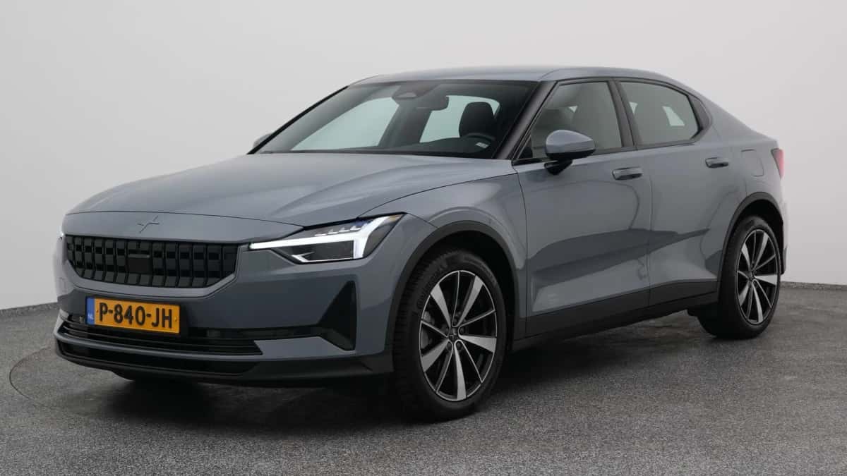Polestar 2 (2022) — foto 1